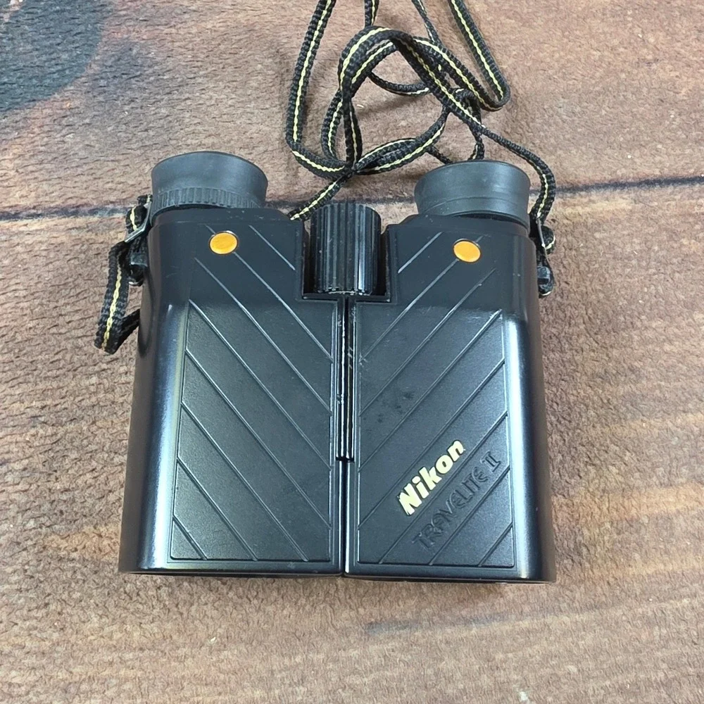 Nikon Travelite II Binoculars Adult 9x25 Black Good 5.6 Field of View Case